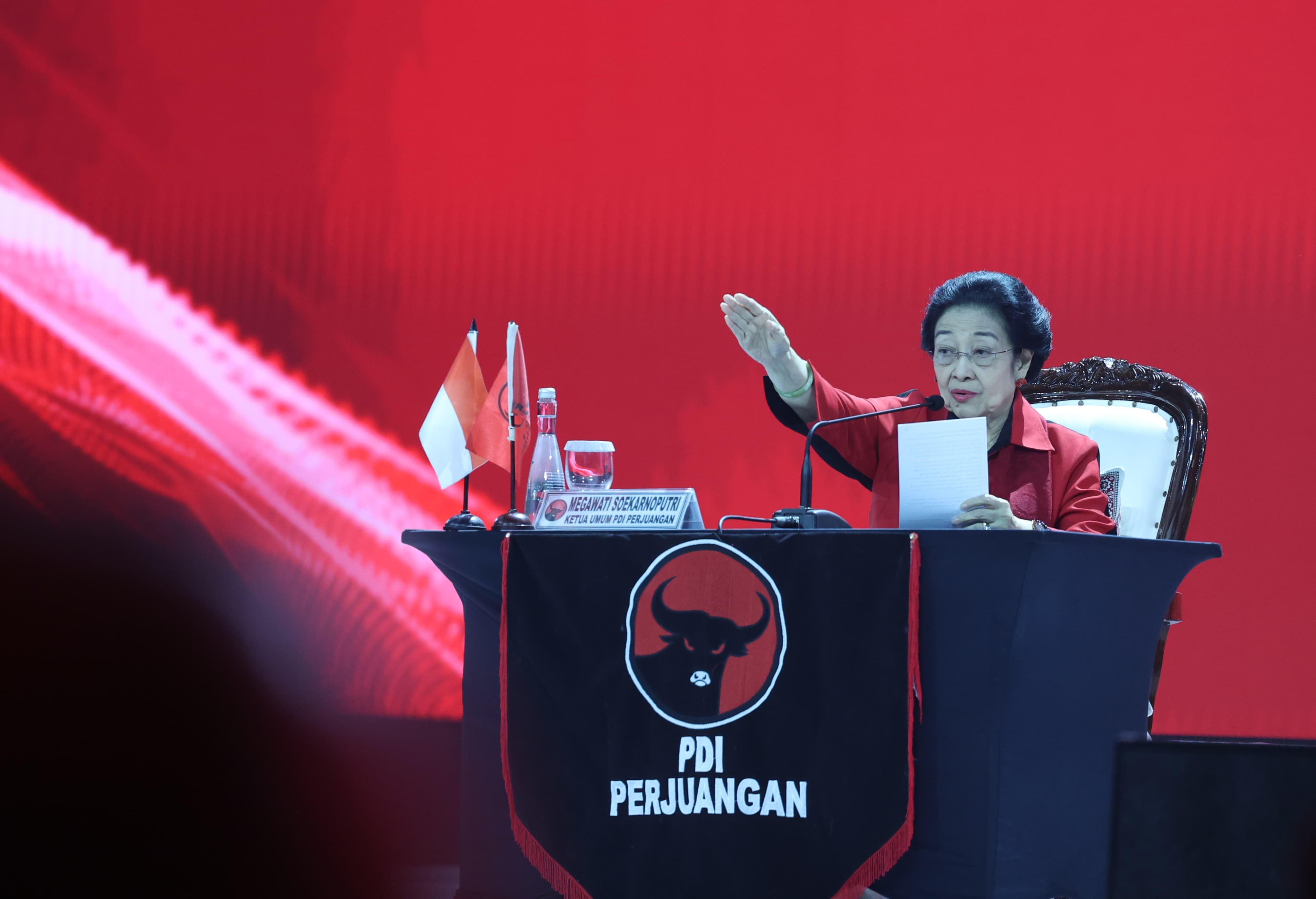 Dilarang Mega, 47 Kepala Daerah PDIP Mangkir dari Retret Akmil Magelang